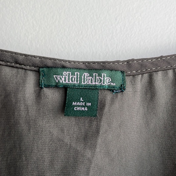 Green Cropped Tank with Lace Detail - Picture 3 of 5